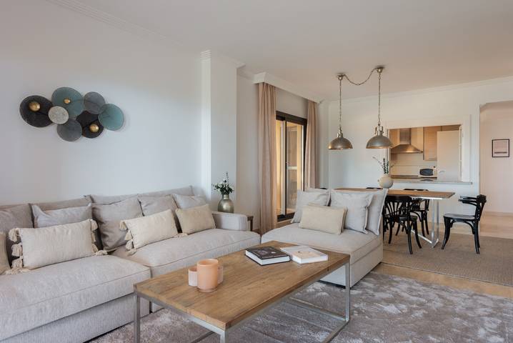 Apartamento entero, Apartamento de vacaciones para 6 personas con jardín in Paraiso Park, Benahavís