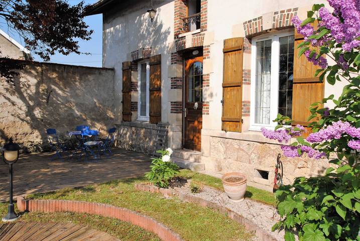Chambre d’hôte pour 5 personnes, avec Terrasse et Jardin