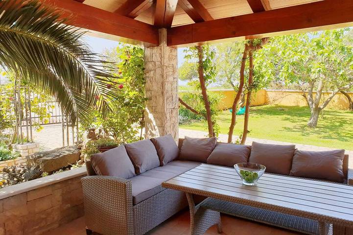 Ferienwohnung für 8 Personen, mit Balkon und Terrasse sowie Garten