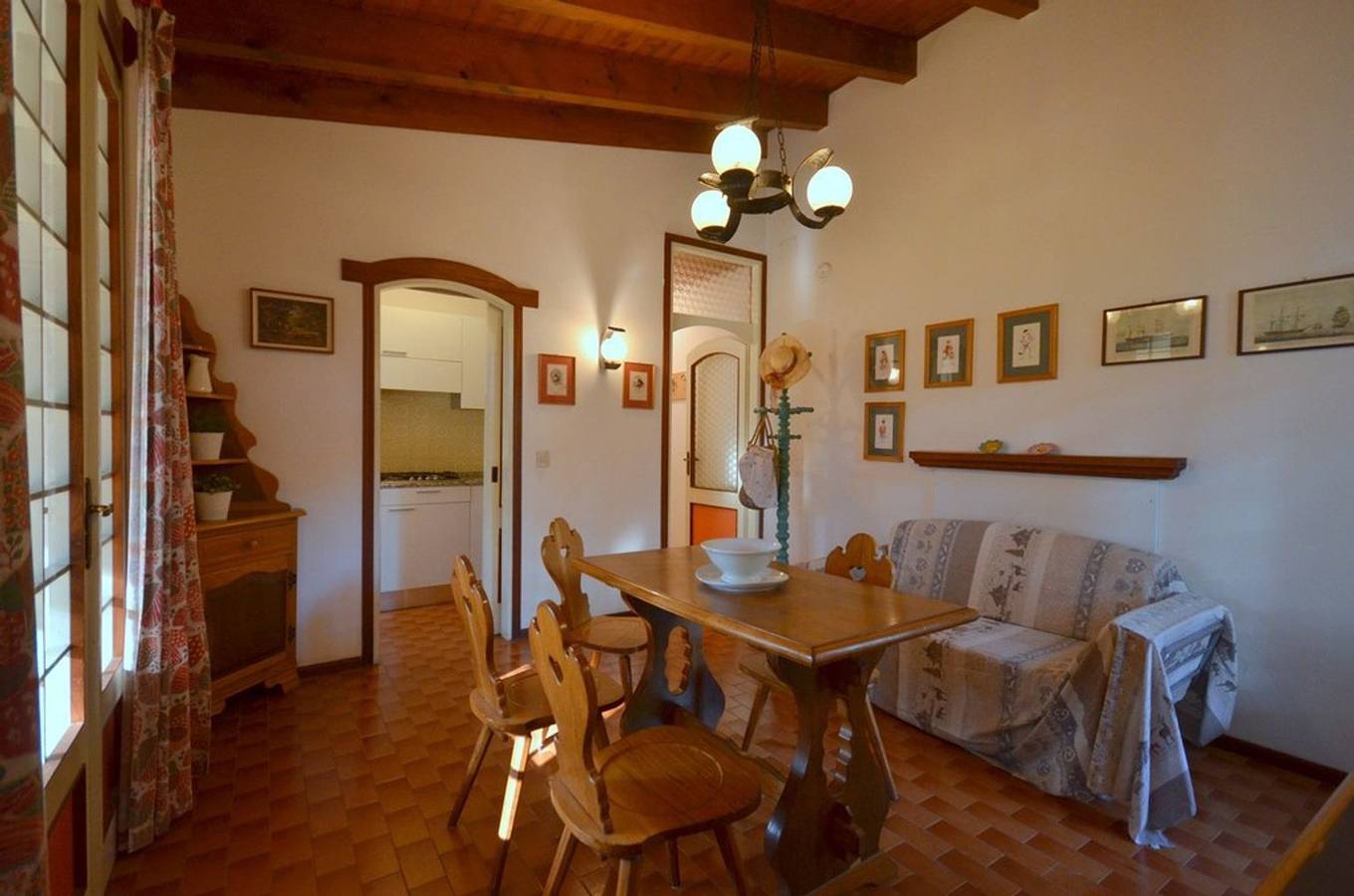 Villa rústica y elegante en un entorno verde in Ribera de Lignano, Lignano Sabbiadoro