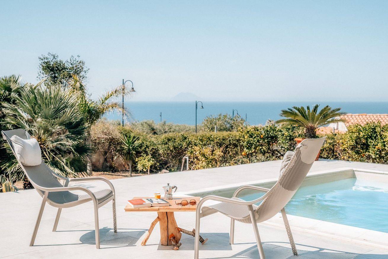 Appartement entier, Enotria Villas - Villa Tramonto sullo Stromboli in Faro Capo Vaticano, Province de Vibo Valentia