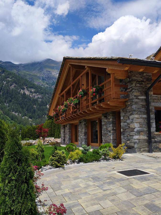 Hôtel pour 2 personnes, avec balcon ainsi que jardin et vue dans Gressoney-Saint-Jean - 2