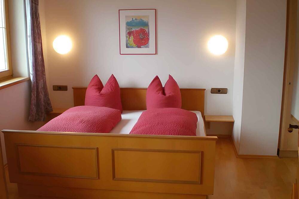 Ganze Wohnung, Ferienwohnung in ruhiger Lage mitten der Zillertaler Bergwelt in Stummerberg, Ski-Optimal Hochzillertal