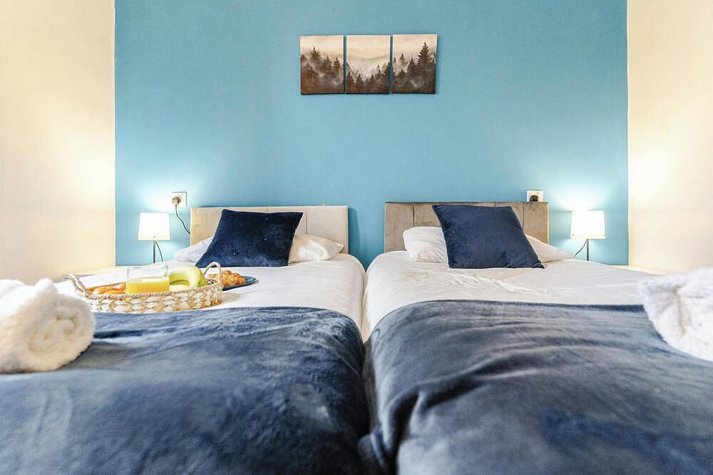 Glamping for 6 People in Birmingham, Birmingham Area