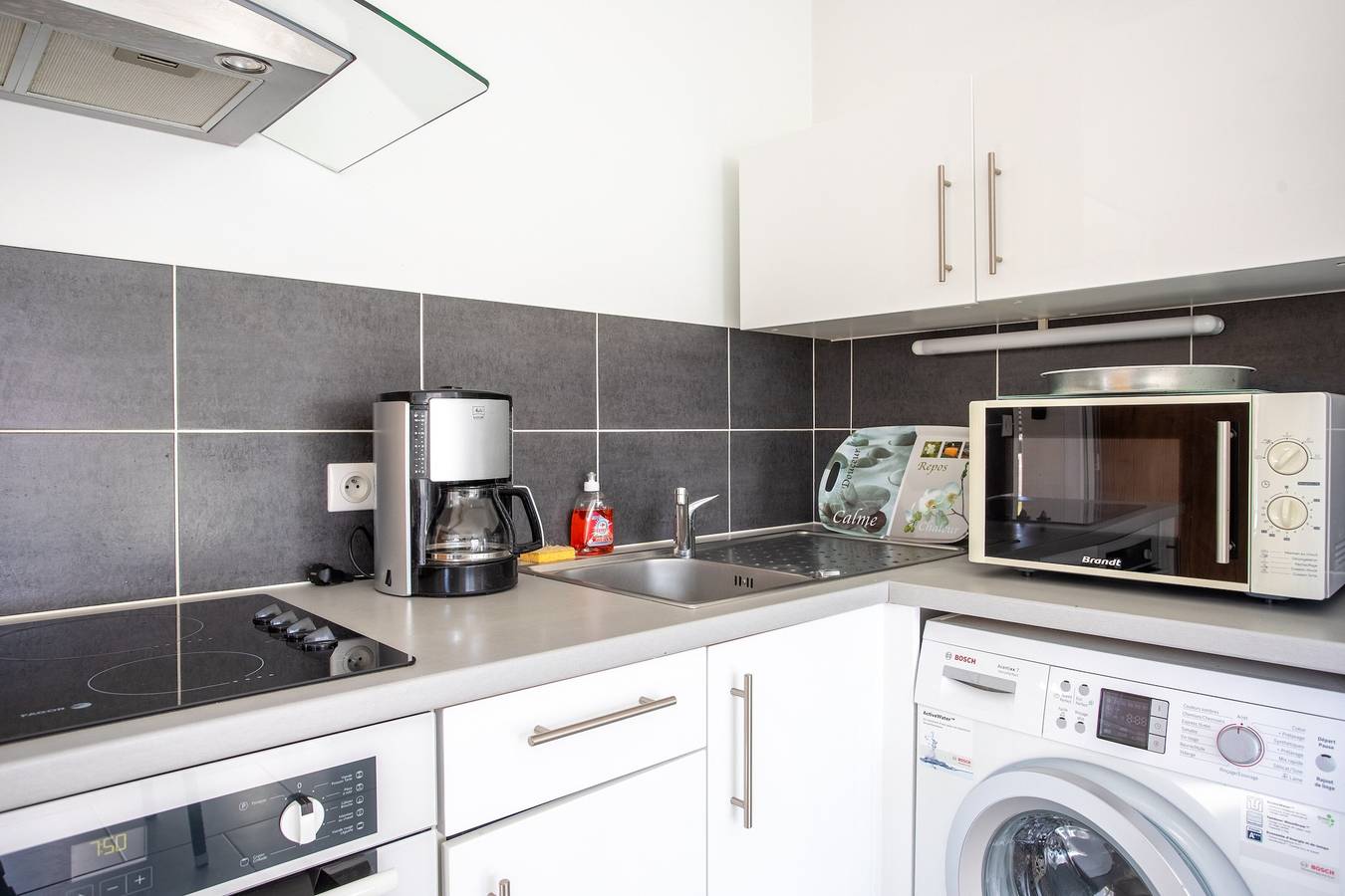 Appartement entier, Appartement 'T2 Vert Anis' avec Wi-Fi in Salies-de-Béarn, Béarn