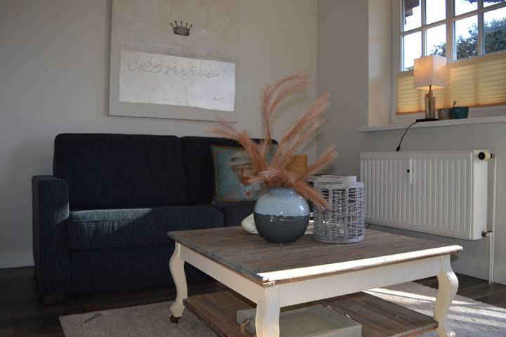 Ganze Wohnung, Charmante 2-Zimmer-Wohnung mit Südterrasse und Strandkorb in Westerland in Westerland, Sylt (Gemeinde)