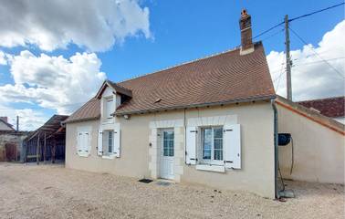 Gîte pour 4 personnes, avec terrasse à Thésée