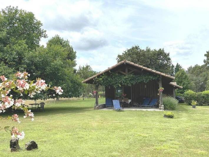 Location de vacances pour 4 personnes, avec jardin à Commensacq