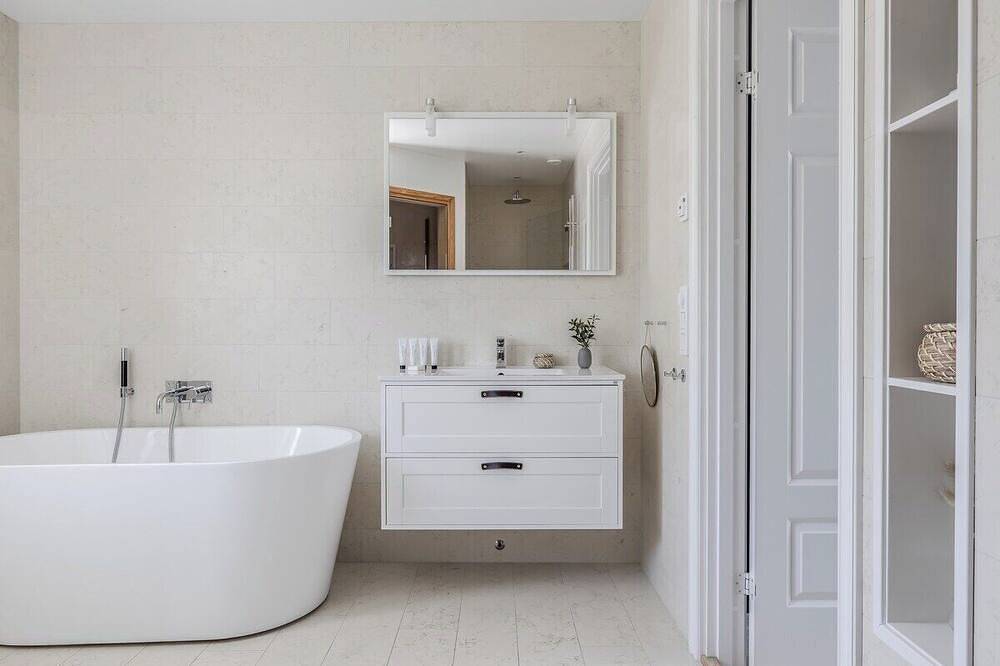 Private Villa with Pool & Sauna in Sollentuna kommun, Schwedische Ostsee