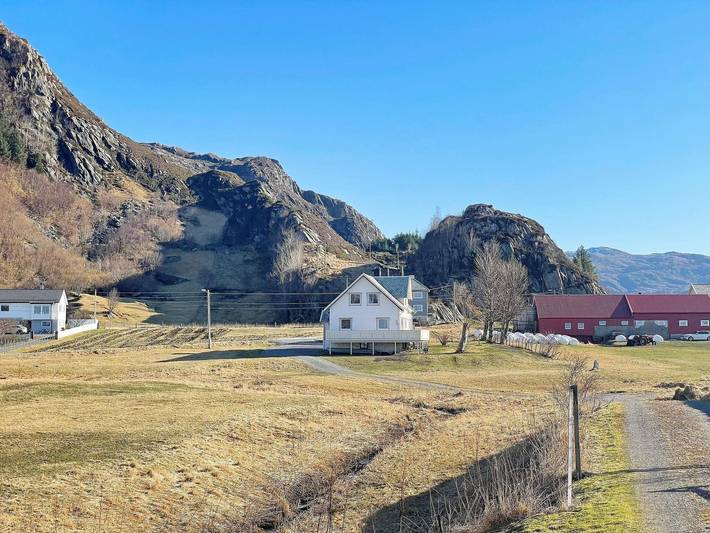 Ferienhaus für 8 Personen, mit Terrasse und Garten am Fjord (Norwegen)