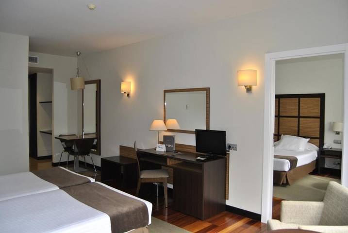 Hôtel pour 10 personnes, avec terrasse à Oleiros (Espanha) - 2