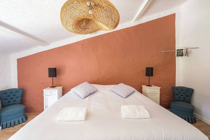 Location de vacances pour 16 personnes, avec jardin, animaux acceptés dans Forêt de Saoû - 2