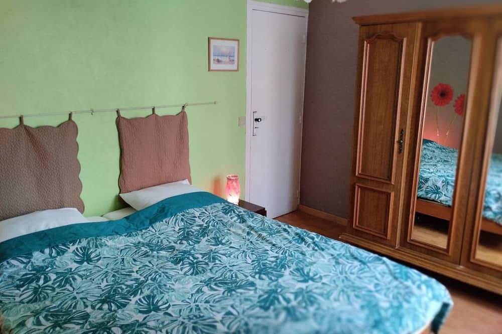 Paule's little house. Gîte*** Amilly. Breakfast / romantic options in Amilly, Región de Montargis