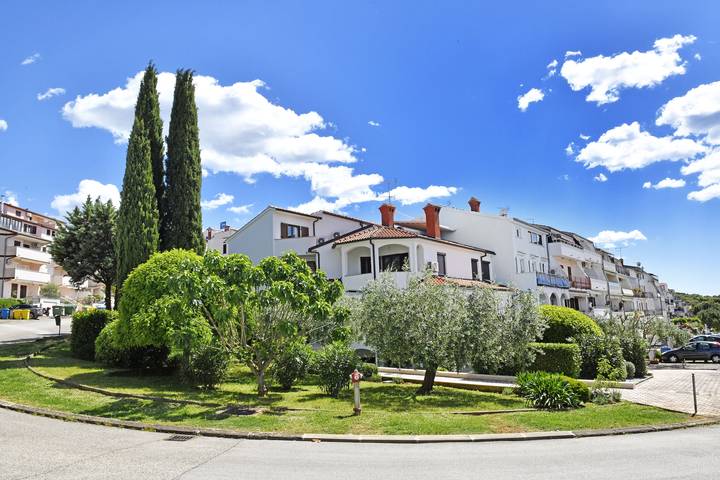 Ferienwohnung für 4 Personen, mit Terrasse und Ausblick in Vrsar - 3