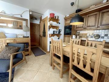 Chalet pour 4 Personnes dans Les Carroz, Grand Massif, Photo 3