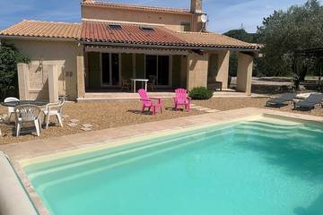 Location de vacances pour 10 personnes, avec jardin à Saint-Marcellin-lès-Vaison