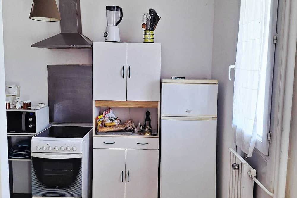 Appartement entier, Studio 30m2 meublé à louer in Gradignan, Région de Bordeaux