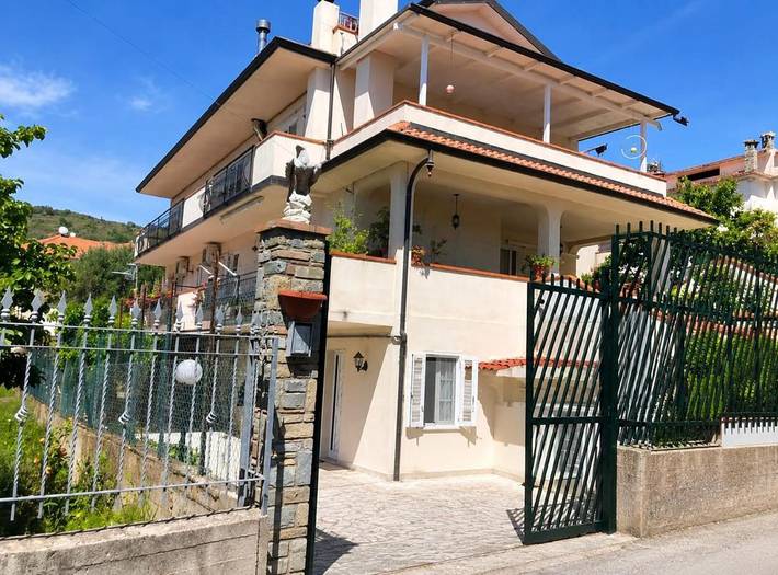 Appartamento vacanze per 4 persone, con giardino e panorama, con animali domestici - 1