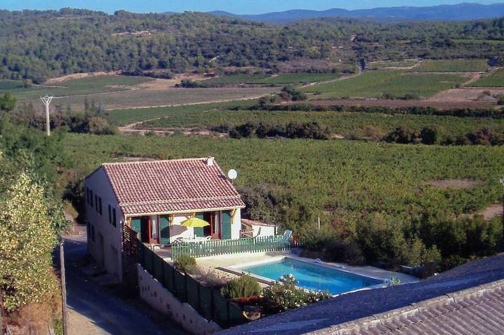 Gîte pour 7 personnes, avec terrasse et jardin à Aigues-Vives (Hérault)
