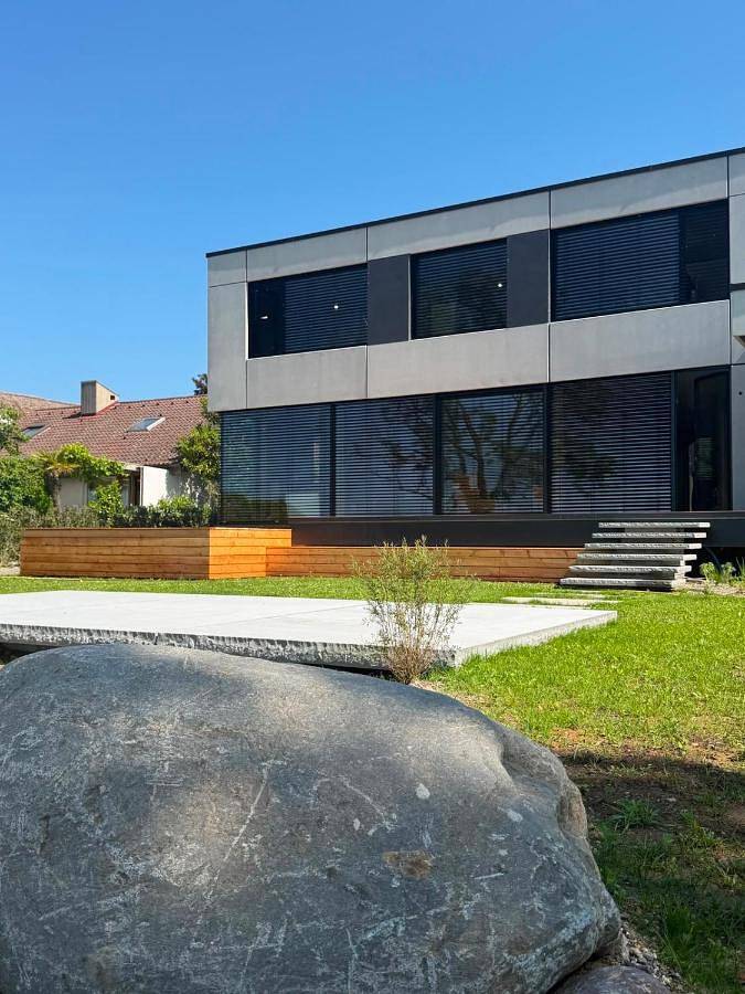 Villa für 8 Personen, mit Whirlpool und Terrasse sowie Garten und Sauna in Ueberlinger see - 2