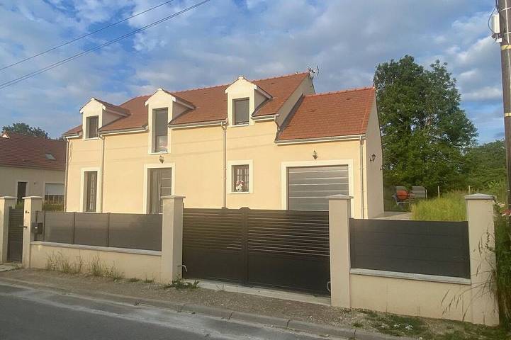 Location de vacances pour 8 personnes à Jossigny