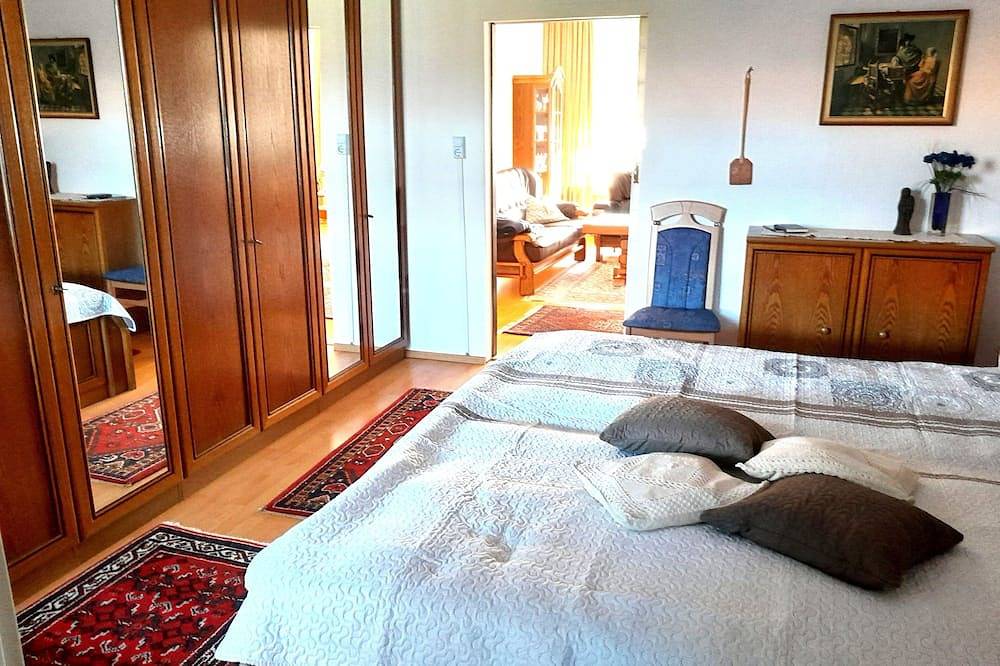 Ganze Wohnung, Schöne Eg-Wohnung 65qm, voll ausgestatt mit wunderschönem Garten und Terrasse in Cloppenburg, Naturpark Wildeshauser Geest
