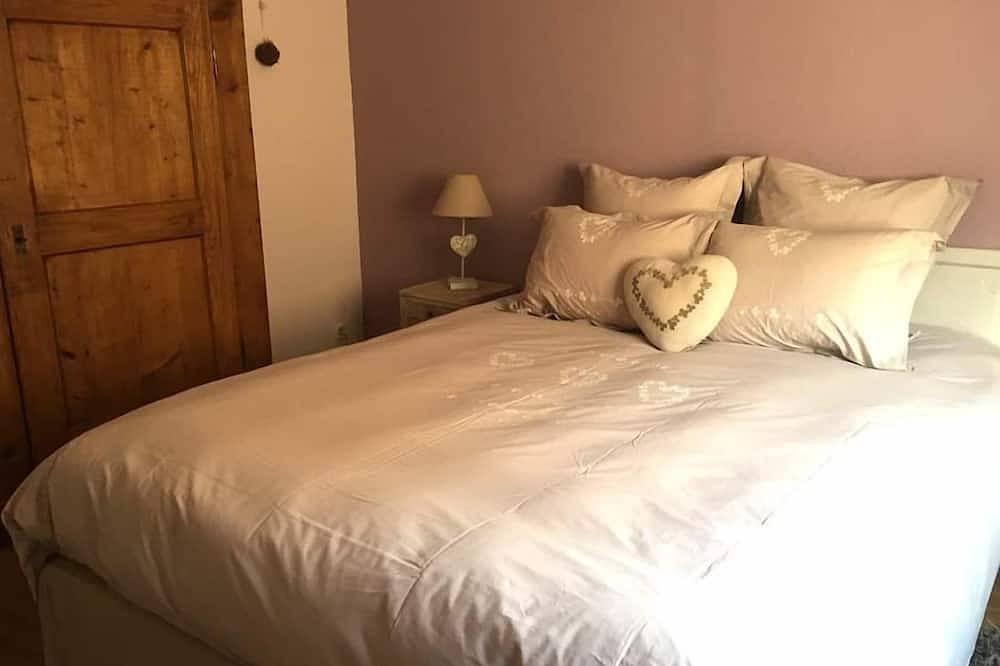 Entire apartment, The Authentics - Stories-The House of Amelie ****, Riquewihr - Luxury Apartment 4 in Riquewihr, Parc naturel régional des Ballons des Vosges