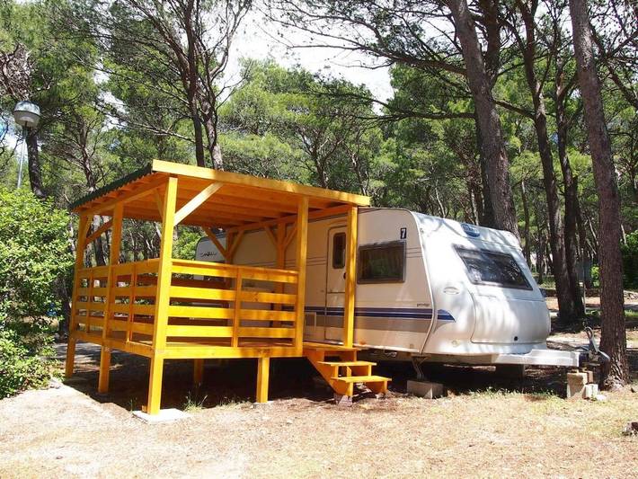 Camping für 4 Personen, mit Terrasse an der Makarska Riviera