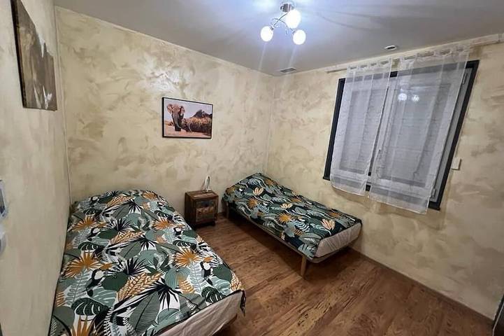 Location de vacances pour 8 personnes, avec terrasse à Priay - 2