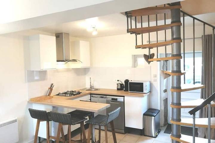 Gîte pour 4 personnes, avec terrasse et jardin à Saint-Georges-le-Gaultier