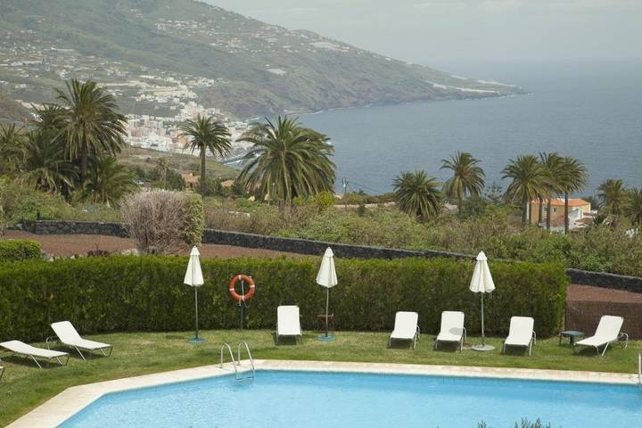 Hotel para 10 personas, con sauna además de terraza y jardín - 1
