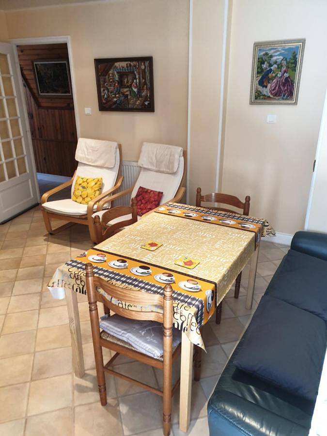 Gîte pour 4 personnes, avec terrasse et vue à Ouroux-en-Morvan - 4