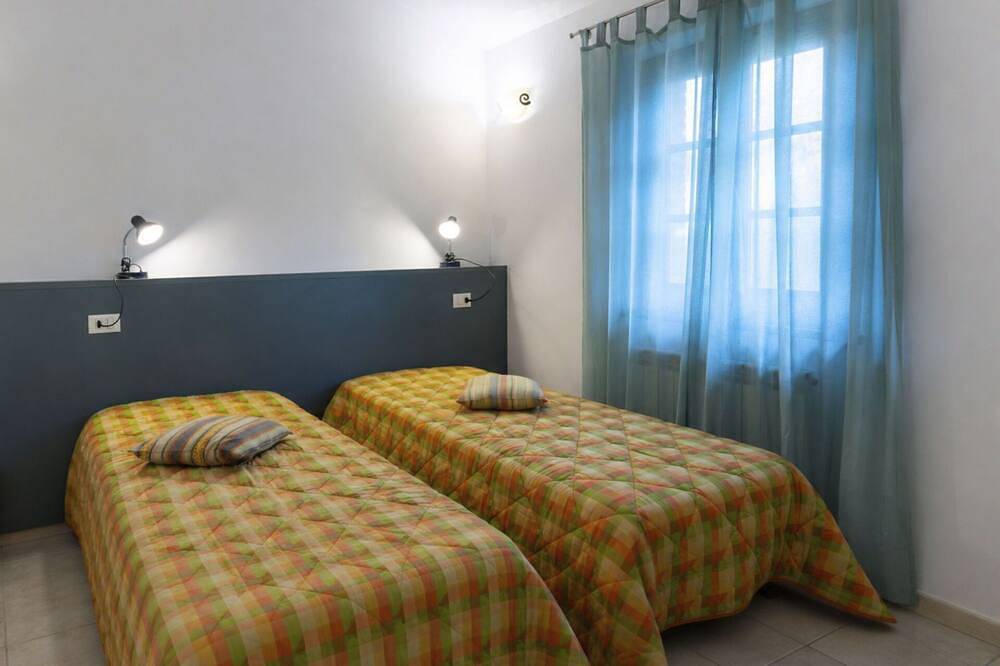 Appartamento intero, Accogliente appartamento per 4 ospiti con piscina, Wifi, A/C, Tv, patio e animali ammessi in Panicale, Lago Trasimeno