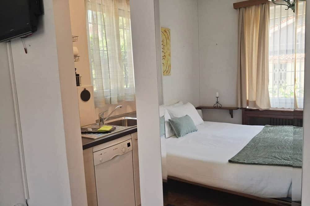 Ganze Wohnung, Just a few minutes from Ascona (Al Capriccio Apt.). in Losone, Tessiner Alpen
