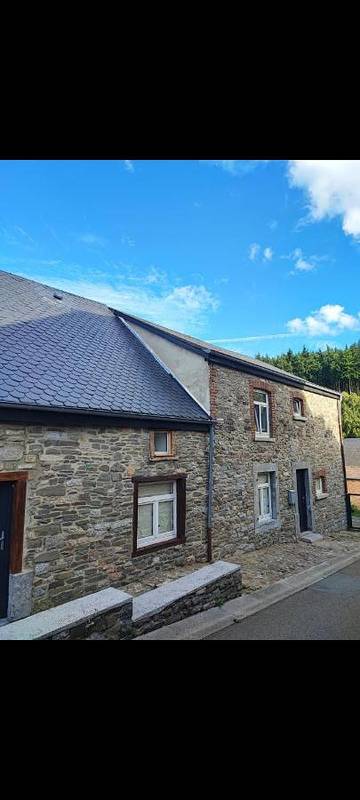 Location de vacances pour 10 personnes, avec jardin, animaux acceptés à Tellin