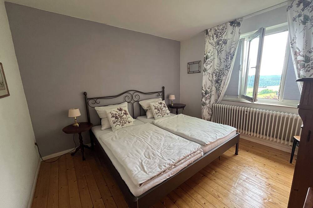 Ganze Wohnung, Ruhig gelegene Ferienwohnung in Düdinghausen, Medebach
