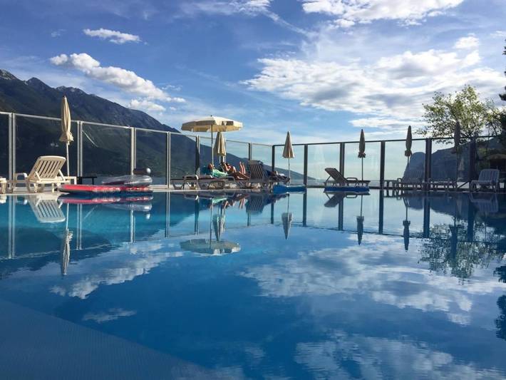 Hotel for 2 personer, med have og sauna samt pool i Limone sul Garda