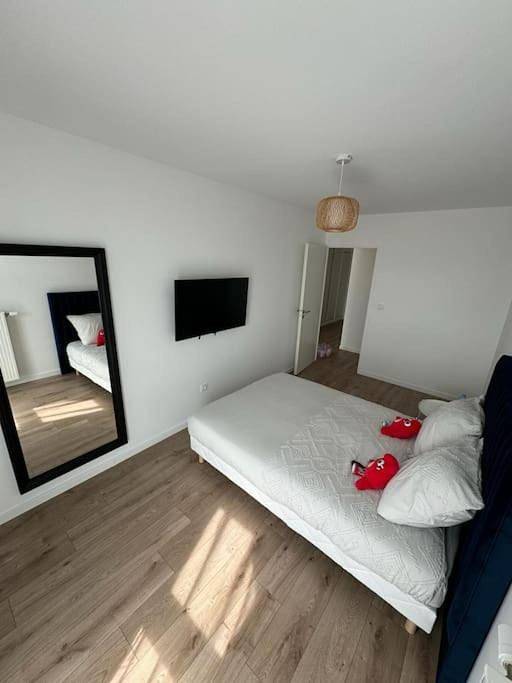 Appartement entier, Proche de toute commodité - Proche Orly in Chevilly-Larue, Val-de-Marne