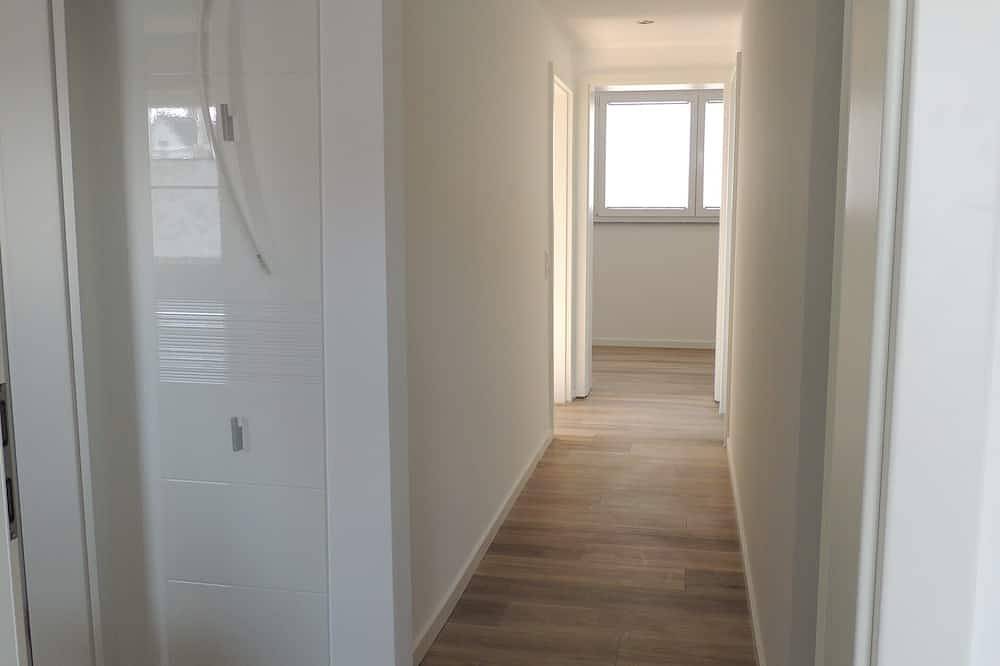 Ganze Wohnung, Moderne Ferienwohnung 1Og in Singen, Hegau
