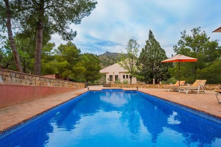 Apartamento para 6 personas, con piscina y terraza en Totana