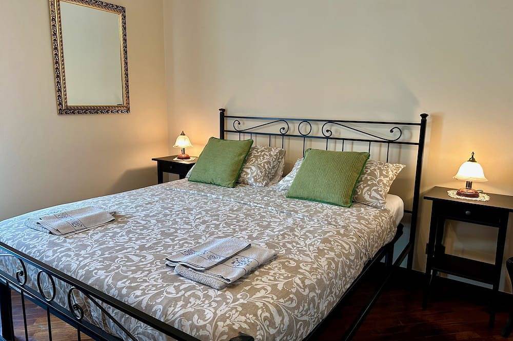 Ganze Wohnung, The Hammock, spacious, super-comfortable panoramic penthouse near Rossini Theater  in Pesaro, Valle del Metauro
