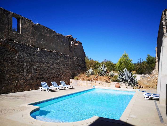 Gîte pour 3 personnes, avec Terrasse et Piscine