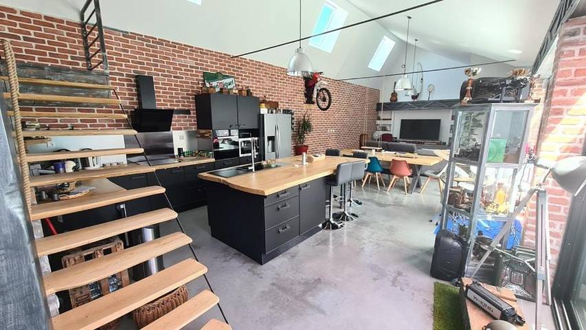 Location de vacances pour 8 personnes, avec Terrasse et Piscine à Riorges