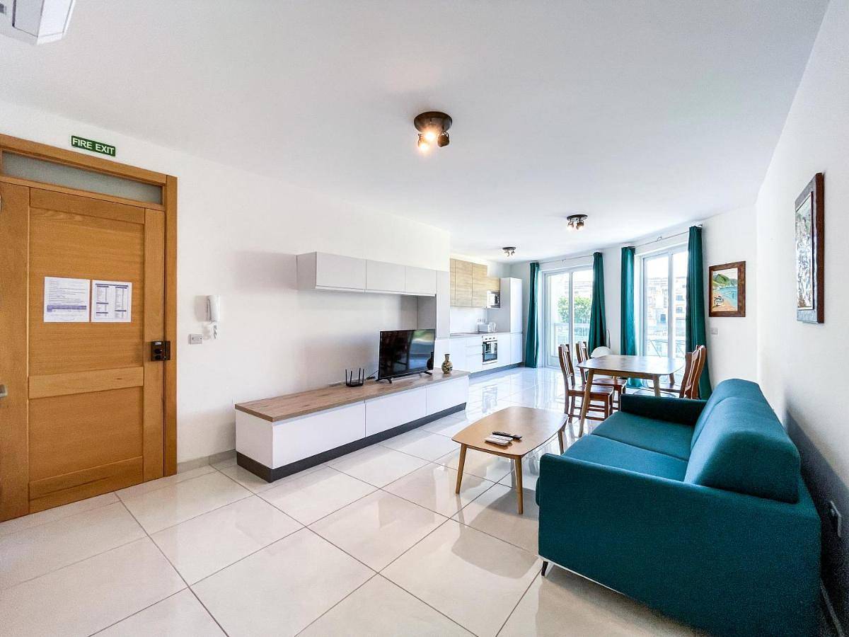 Msida Central Suites - Emmnic Court in Msida, Île de Malte