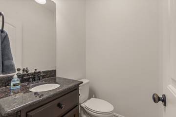 Vacation Rental for 8 Guests in Tulsa, Oklahoma, Picture 4