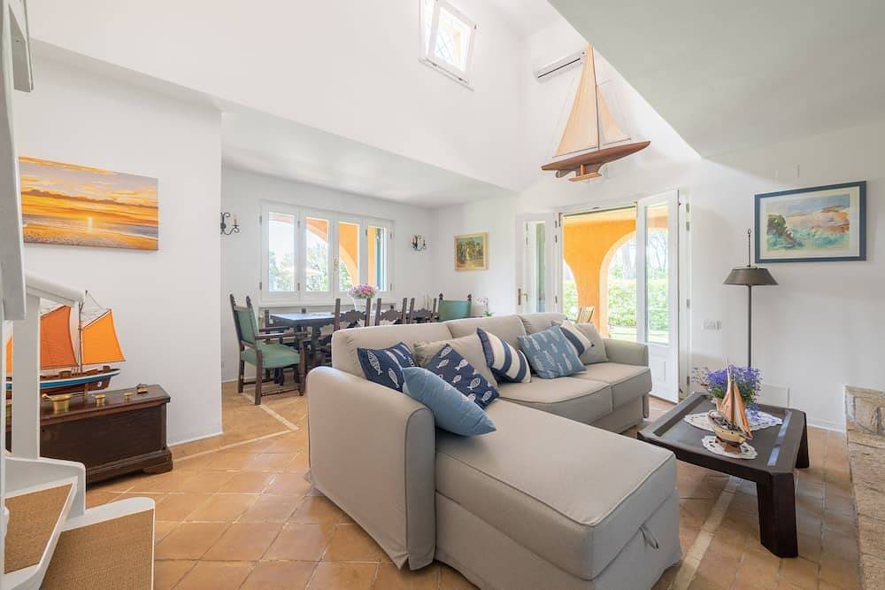 Villa Duna mit Meerblick und exklusivem direktem Zugang zum 50 m langen Strand in Fondi, Pontinische Ebene