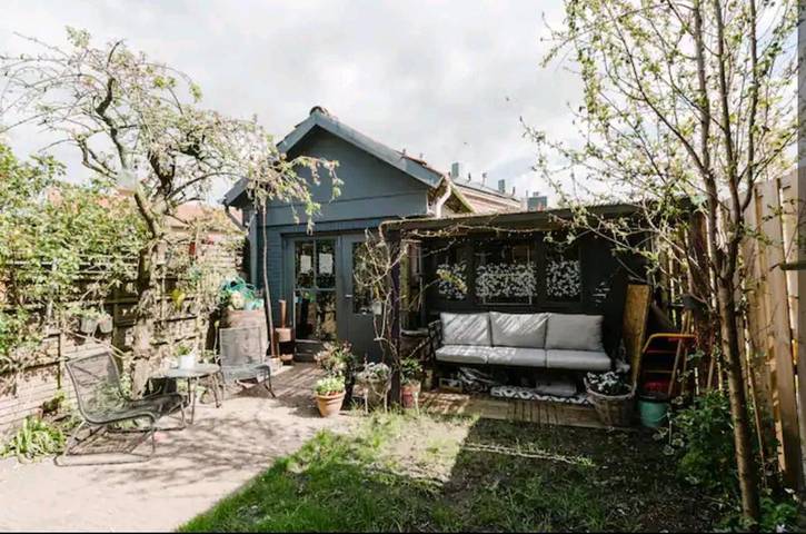 Gîte pour 2 personnes, avec jardin ainsi que vue et terrasse à Bois Le Duc - 2