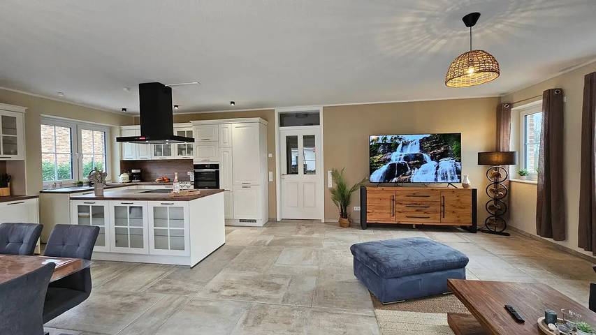 Ferienhaus für 10 Personen, mit Terrasse und Garten
