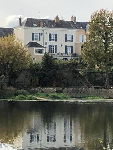 Cottage pour 2 personnes, avec terrasse et jardin à La Suze-sur-Sarthe