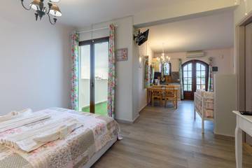 Holiday Apartment for 4 People in Malia, Iraklio-Heraklio region, Photo 2